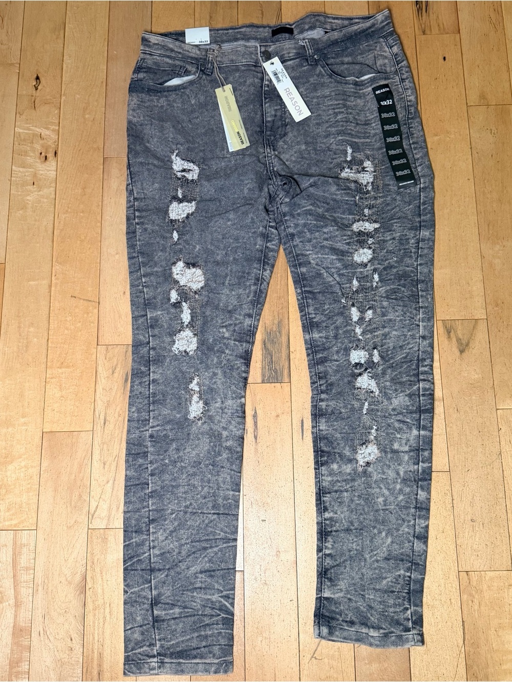 Reason Grey 38/32 Distressed Jeans NWT